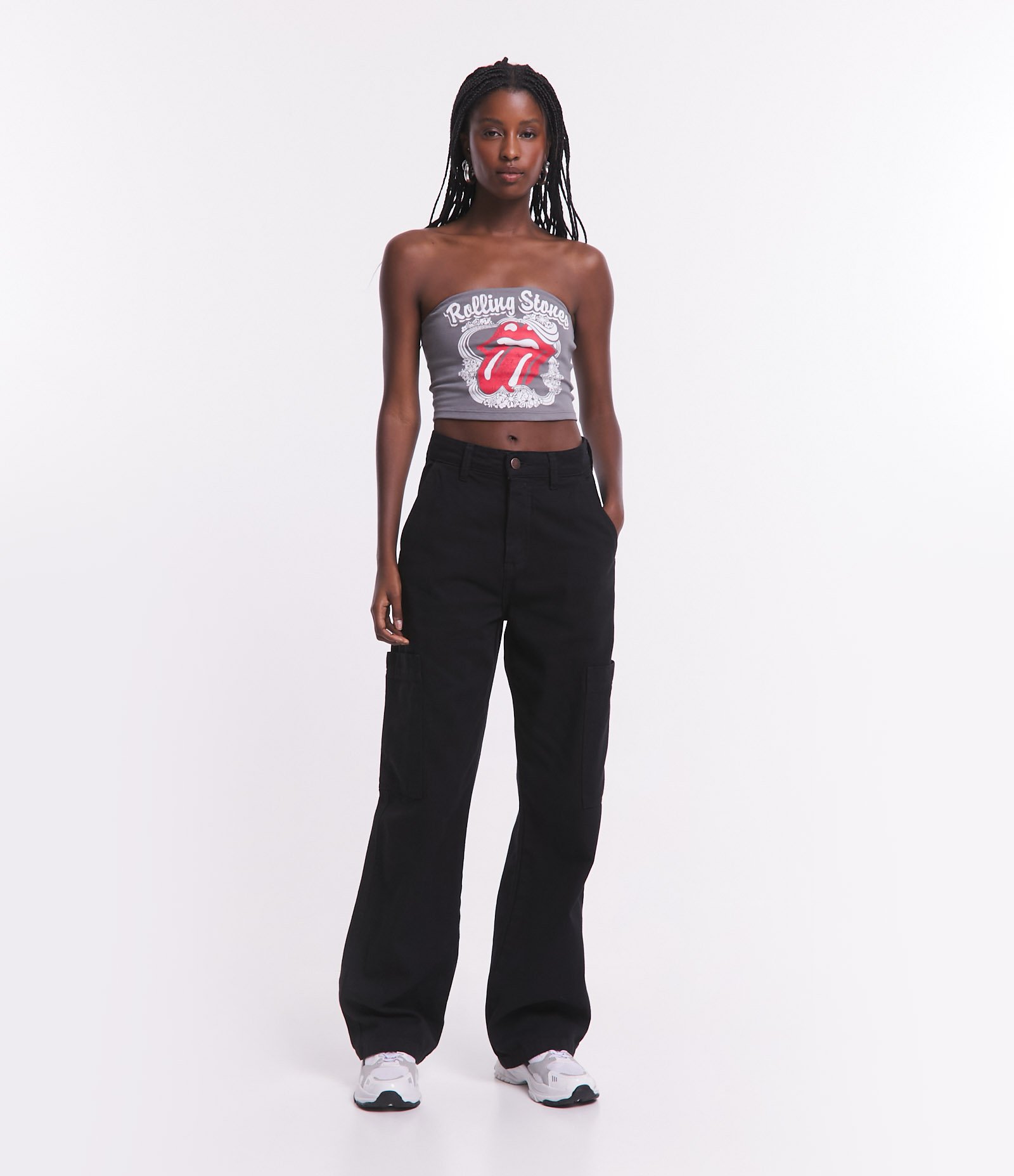 Calça Wide Leg em Sarja com Bolso Cargo sem Lapela 1