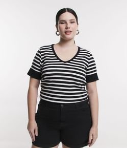 Blusa êm Tricô Leve com Estampa Listrada Curve & Plus Size