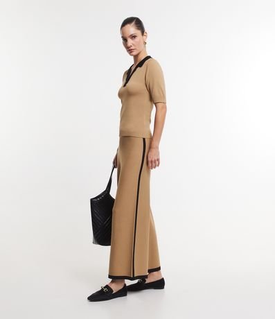 Calça Wide Leg em Tricô com Ribana no Cós e Contraste na Bara é ruim? Calça Wide Leg em Tricô com Ribana no Cós e Contraste na Bara é boa?