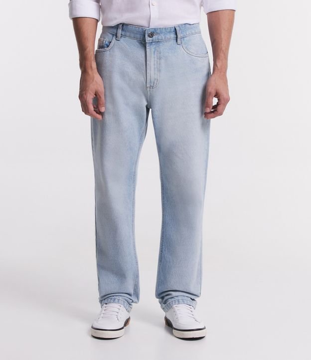 Calça Reta Jeans com Bolsos e Puídos Azul Claro 2