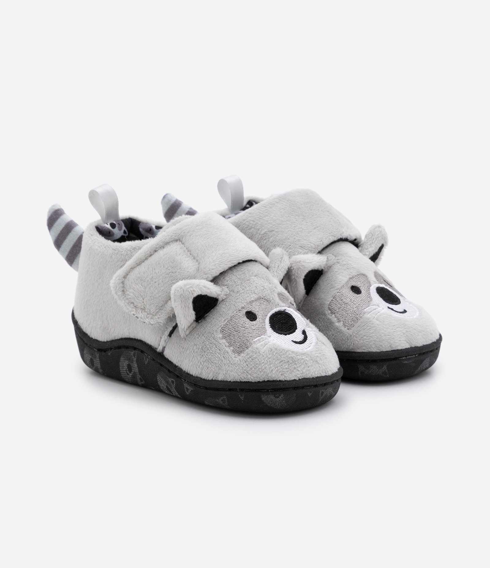 Pantufa Infantil Fechada com Bordado de Guaxinim - Tam 19 ao 28 Cinza 1