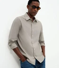 Camisa Regular Básica em Algodão com Fil a Fil