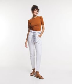 Calça Mom em Sarja com Cinto Lenço