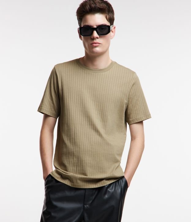 Camiseta em Algodão com Textura Canelada