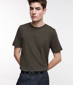 Camiseta em Algodão com Textura Canelada