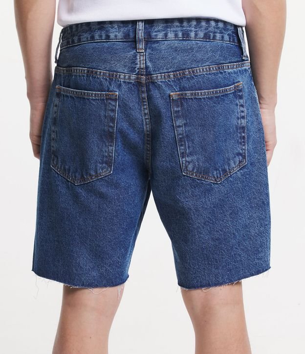 Bermuda Slim Jeans com Puídos e Barra a Fio Azul Escuro 3
