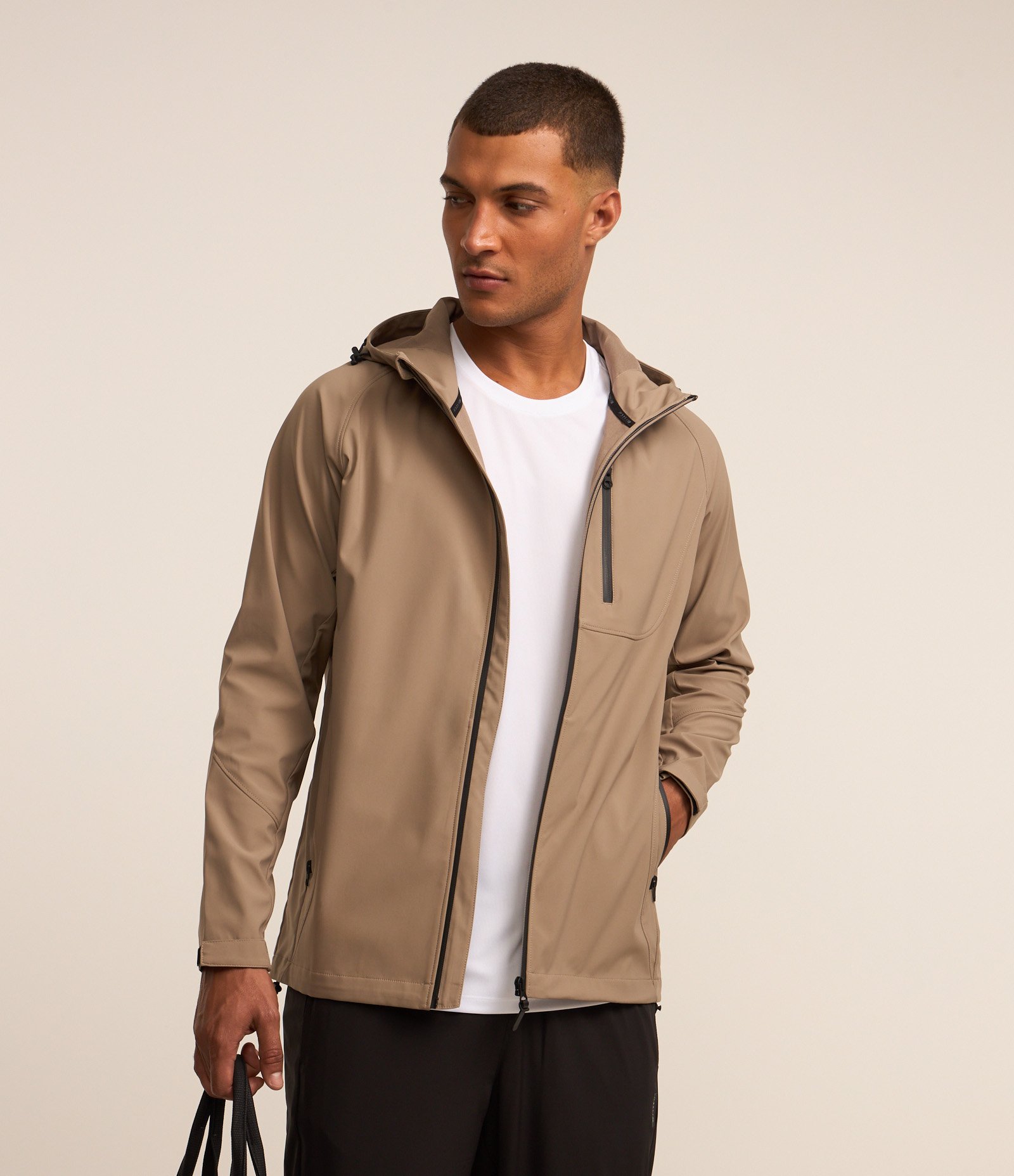 Jaqueta Esportiva Resistente a Água e com Capuz Bege 1