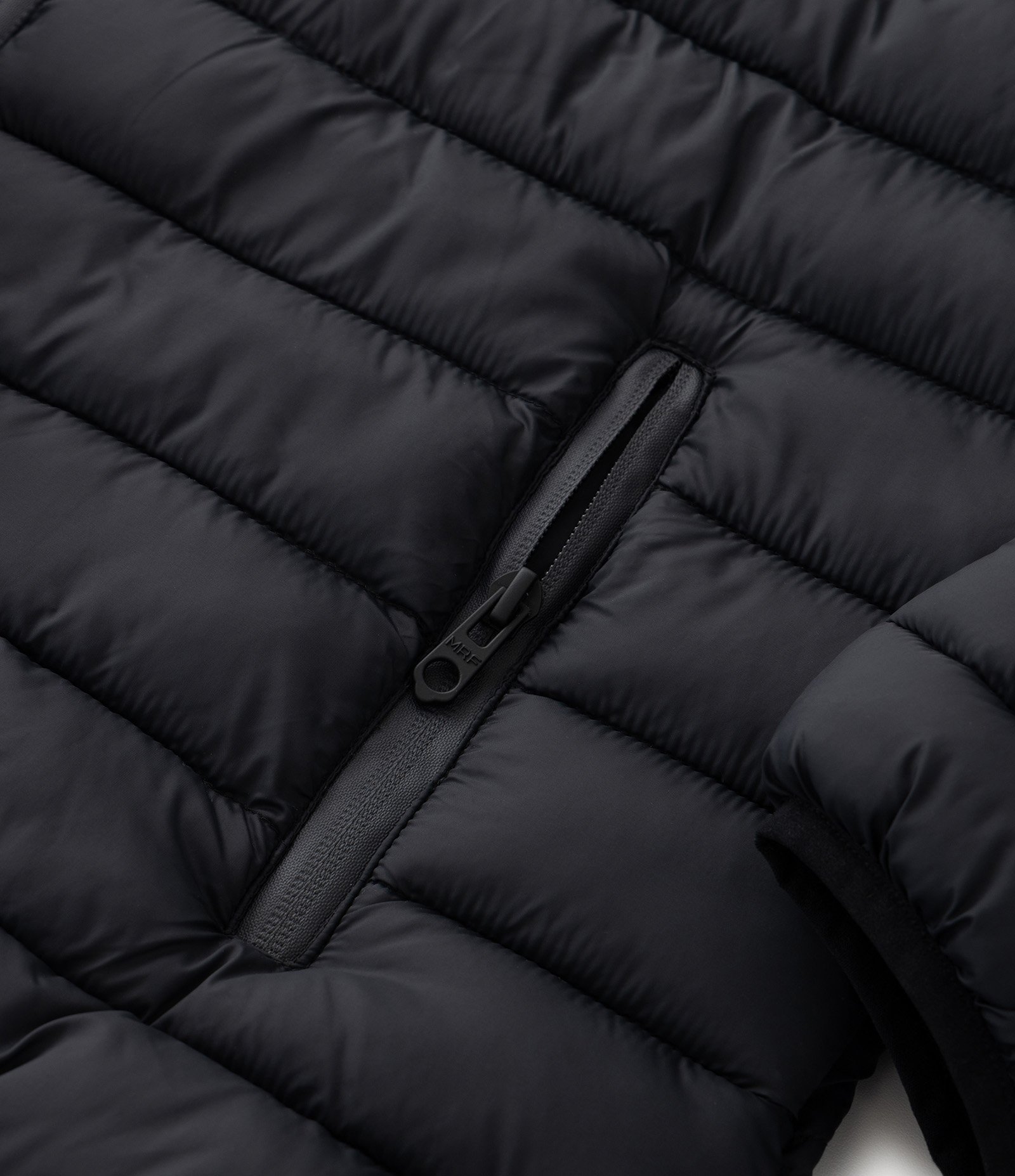 Jaqueta Puffer Ultraleve em Poliamida Preto 11
