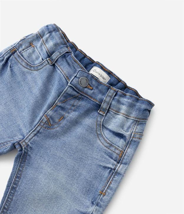 Calça Slim Jeans Infantil com Elástico no Cós e Bolsinhos - Tam 1 a 5 Anos Azul Médio 4