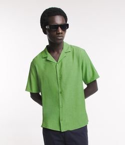 Camisa Boxy Texturizada com Gola Bowling