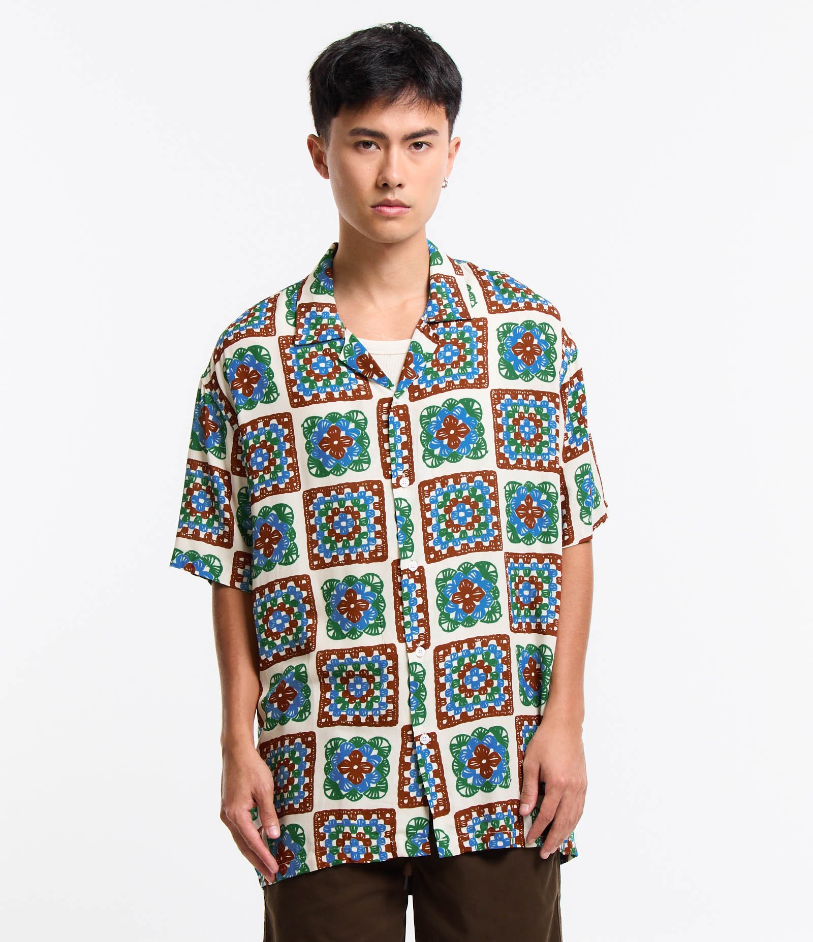 Camisa Relaxed em Viscose com Estampa Quadros Efeito Crochê Multicores 3