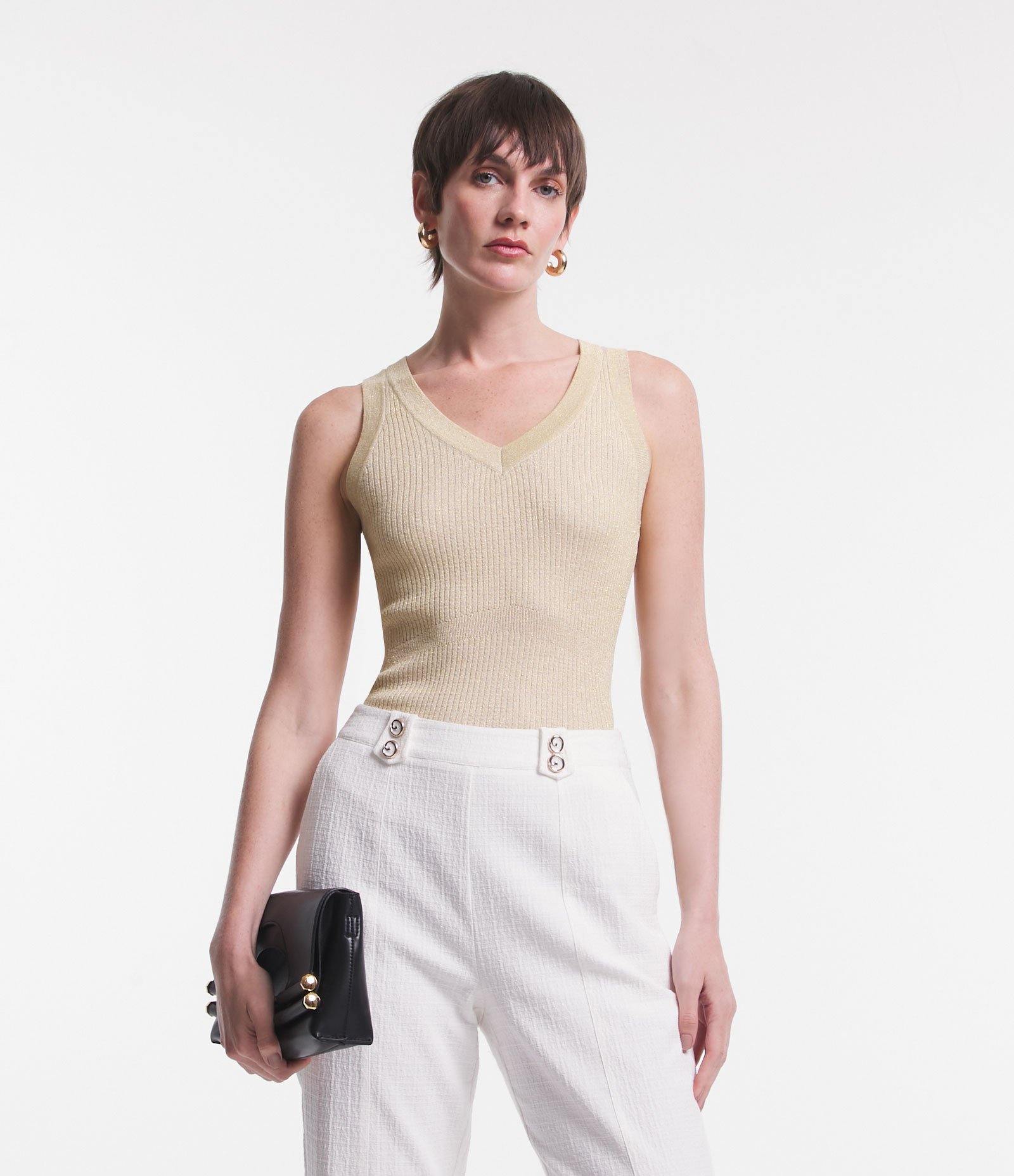 Blusa Sem Manga em Viscose Canelada com Fio Metalizado Bege 3