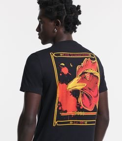 Camiseta Regular em Meia Malha com Estampa The Summoner