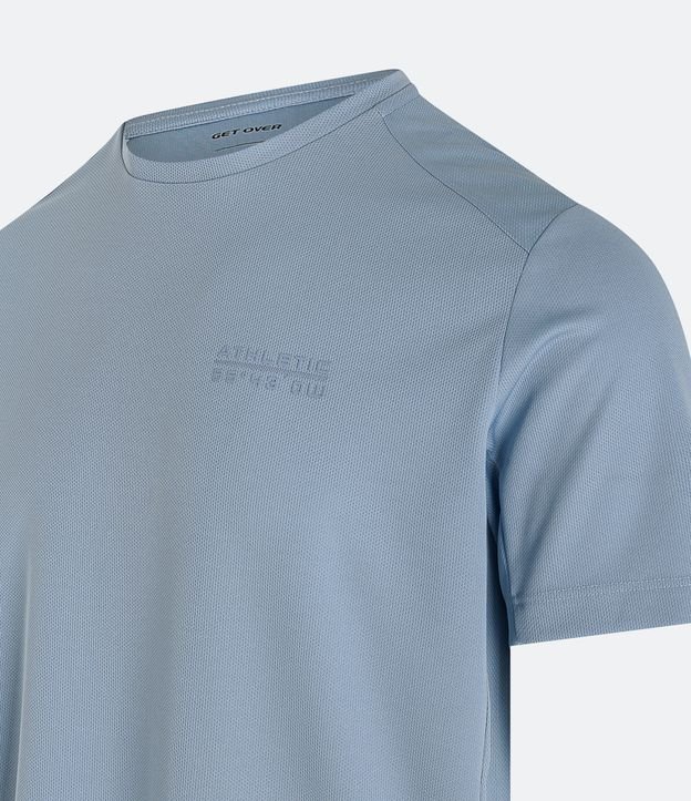 Camiseta Esportiva em Dry Fit com Lettering Athletic e Textura Furadinha Azul Celeste 7