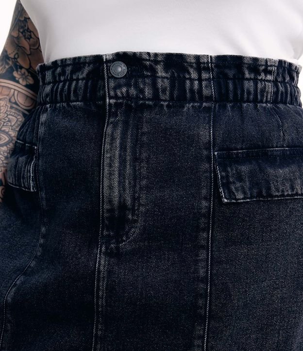 Saia Curta Jeans Estonada com Cós Elástico Curve & Plus Size Preto Estonado 4