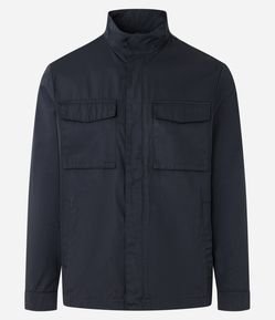 Jaqueta com Gola Alta e Bolsos Utilitários