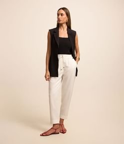 Calça em Crepe com Amarração Frontal no Cós