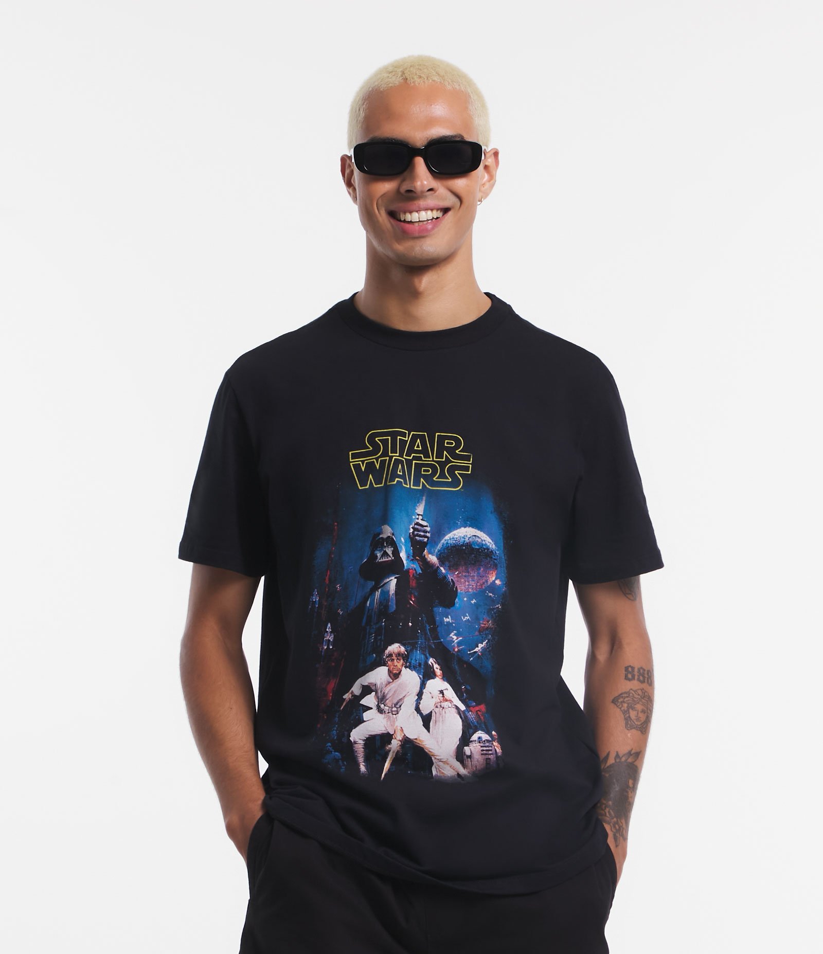 Camiseta Comfort em Algodão com Estampa Star Wars Clássico Preto 1