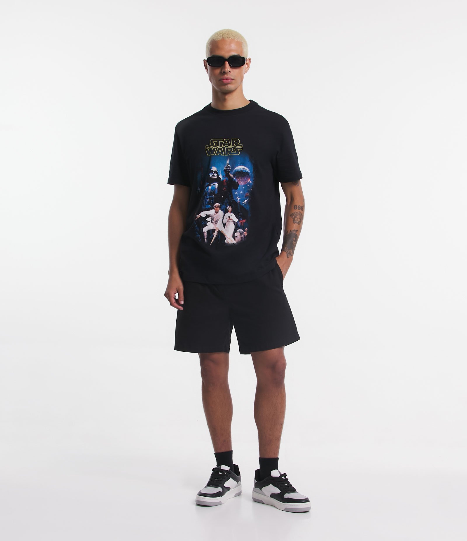 Camiseta Comfort em Algodão com Estampa Star Wars Clássico Preto 2