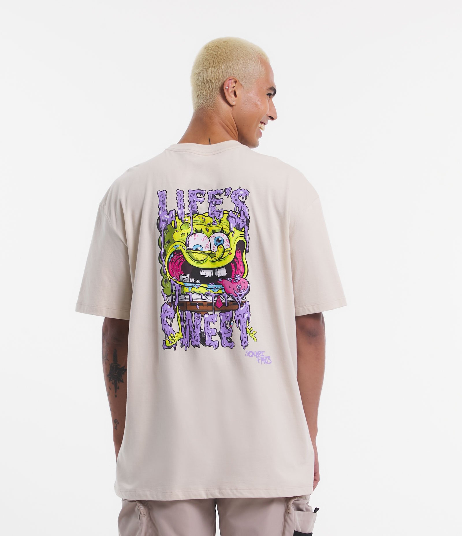 Camiseta Manga Curta em Meia Malha com Bob Esponja Estampado Bege 3