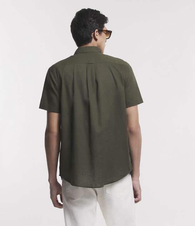 Camisa Comfort Básica em Linho com Manga Curta Verde Escuro 4