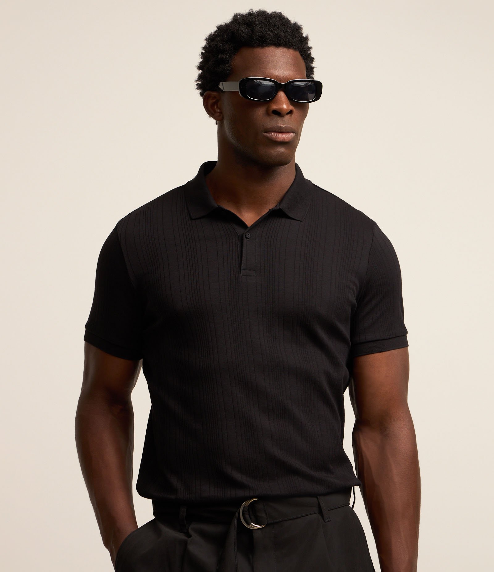 Camiseta Polo Slim em Algodão com Botões e Textura Riscada Preto 1