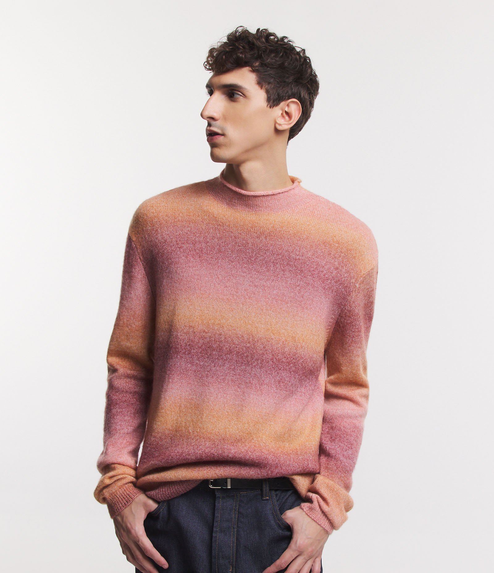 Suéter em Tricô Leve com Estampa Degradê Laranja 1