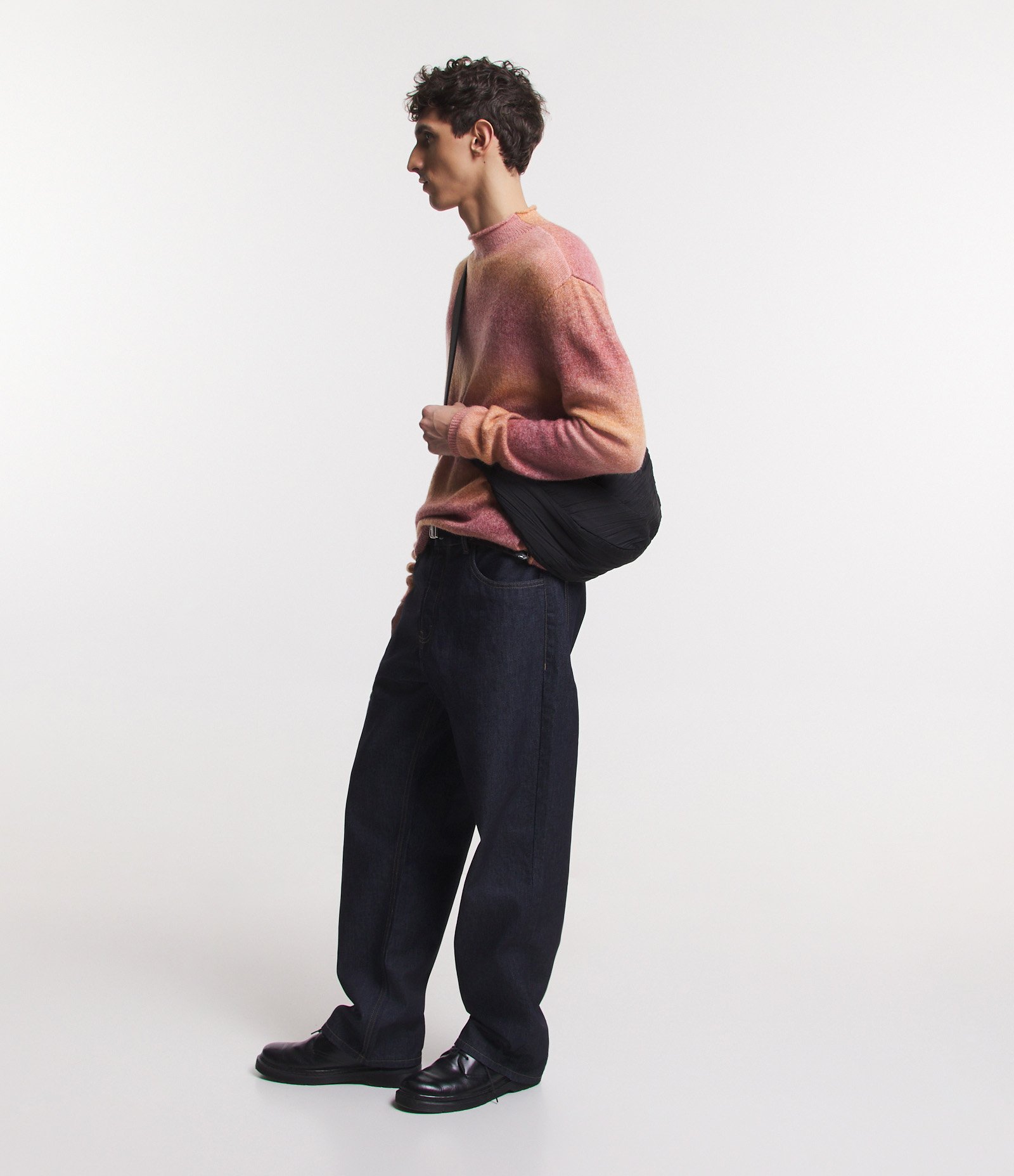 Suéter em Tricô Leve com Estampa Degradê Laranja 4