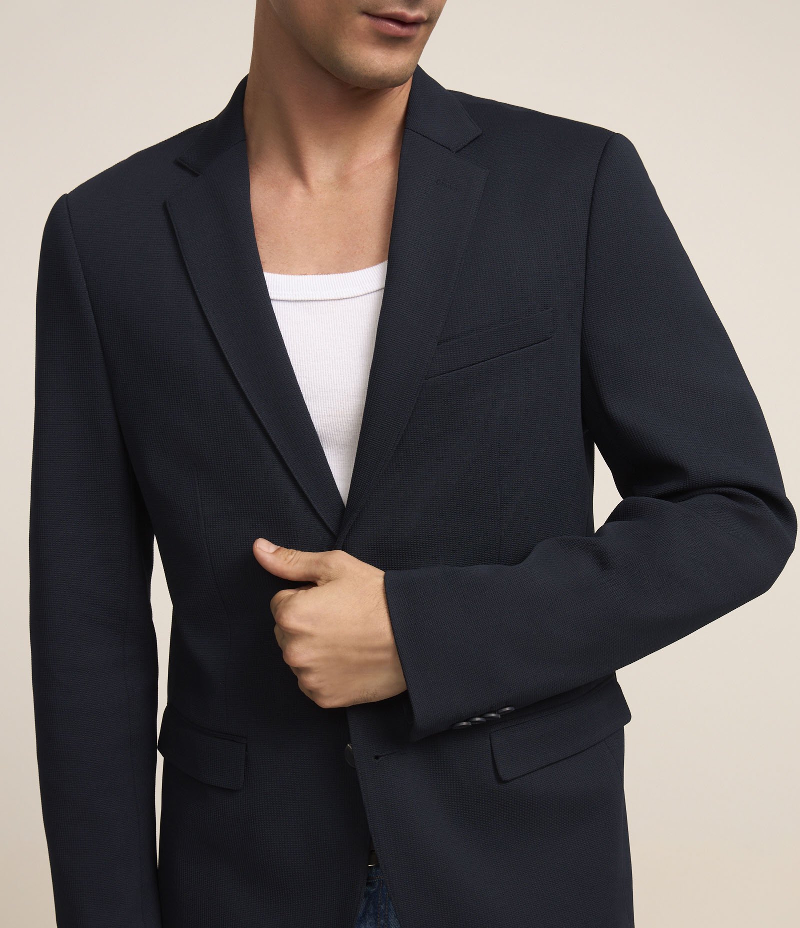 Blazer em Tricoline com Leve Textura Azul Marinho 5