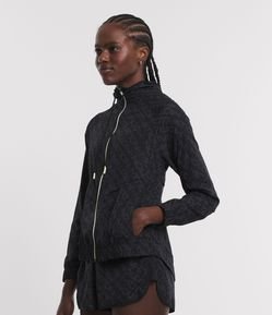 Jaqueta Corta-Vento Esportiva com Lettering Motivation