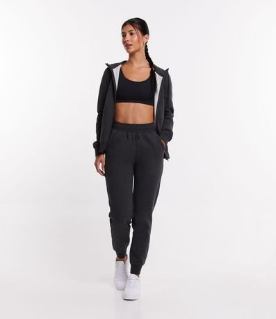Calça Jogger Esportiva em Meia Malha com Amarração Interna é ruim? Calça Jogger Esportiva em Meia Malha com Amarração Interna é boa?