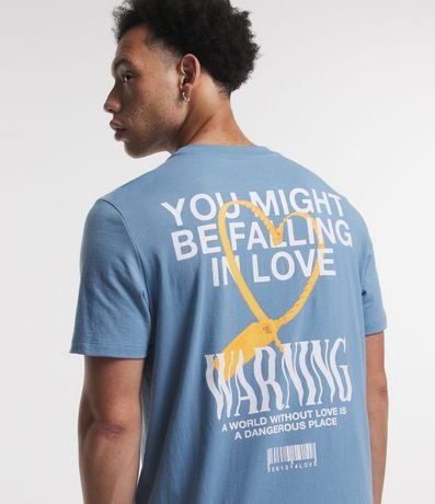 Camiseta Regular em Meia Malha com Estampa Coração de Lacre e Lettering Menor preço em Camiseta Regular em Meia Malha com Estampa Coração de Lacre e Lettering