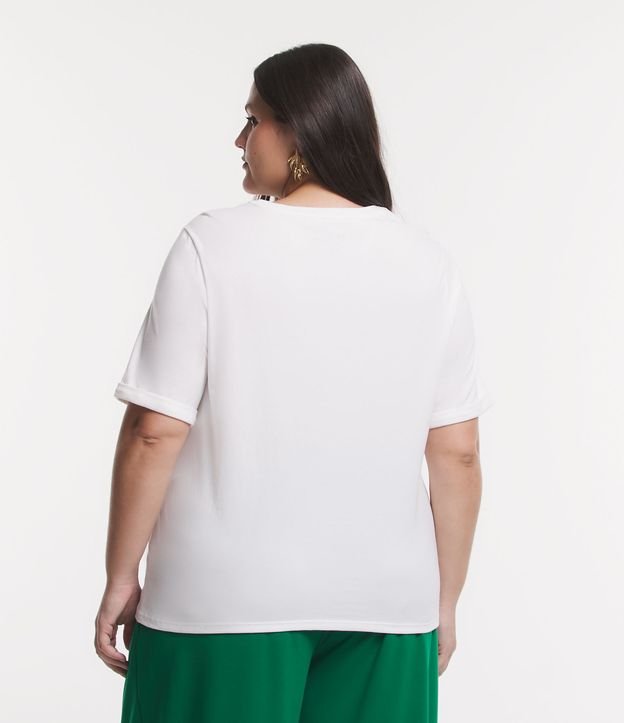 Blusa em Meia Malha com Aplicação de Chaton Abacaxi Curve & Plus Size Branco 3