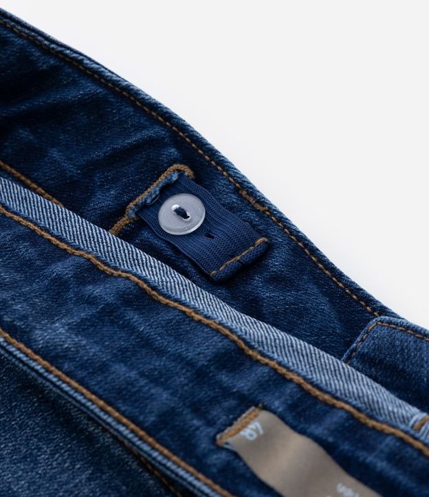 Calça Mom Jeans com Tachinhas Laterais Curve & Plus Size Azul 8