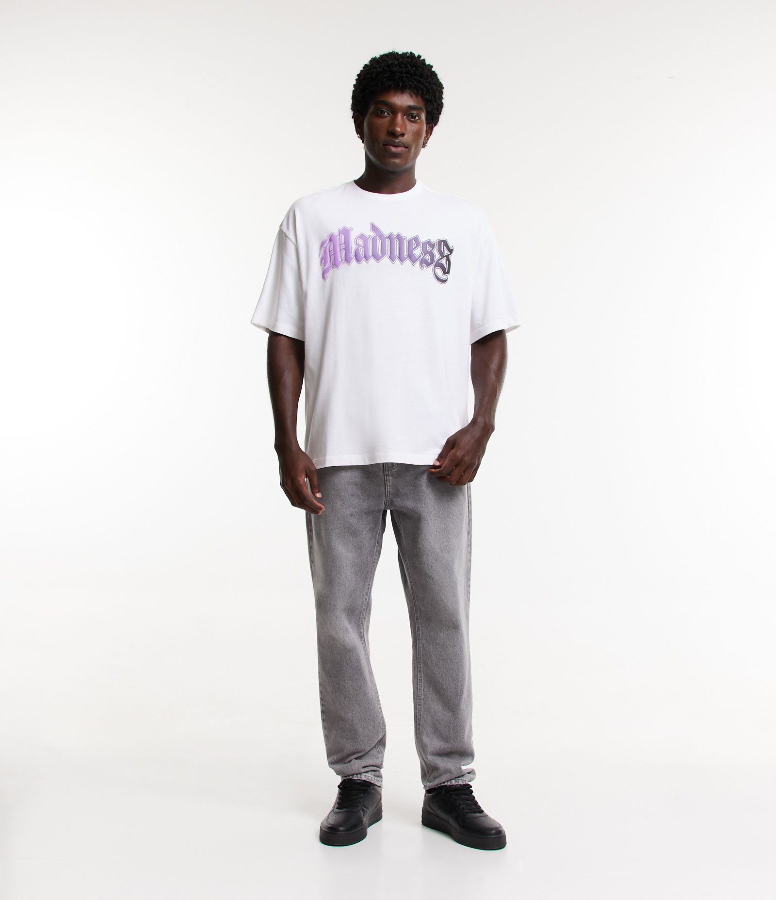 Camiseta Boxy em Algodão com Madness Degradê em Relevo Branco 2
