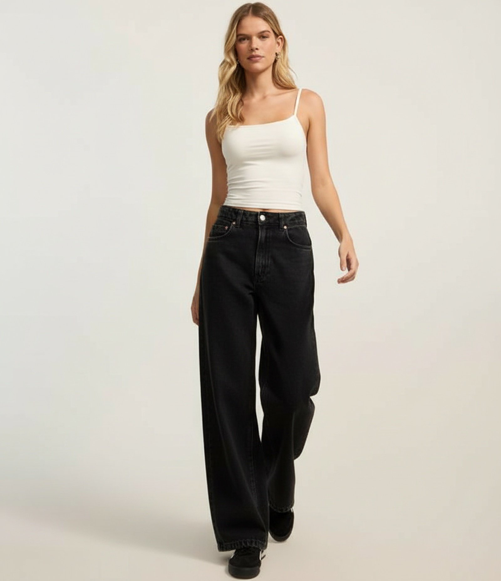 Blusa Cropped de Alcinha em Poliamida Branco 4