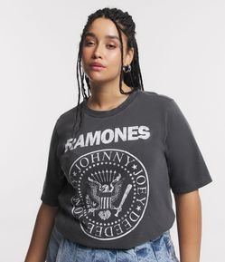 Camiseta Estonada com Estampa Ramones Curve & Plus Size