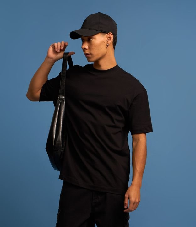 Camiseta Relaxed em Algodão com Gola Canelada