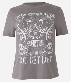 Blusa T-shirt em Meia Malha com Estampa You Get Lost