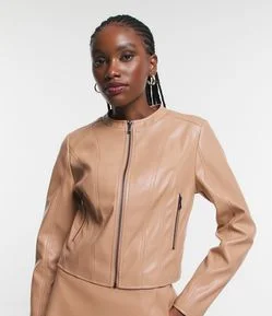 Jaqueta Básica em Pu com Zíper Tratorado