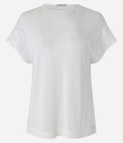 Blusa em Viscose com Detalhes de Paetê na Manga e Gola