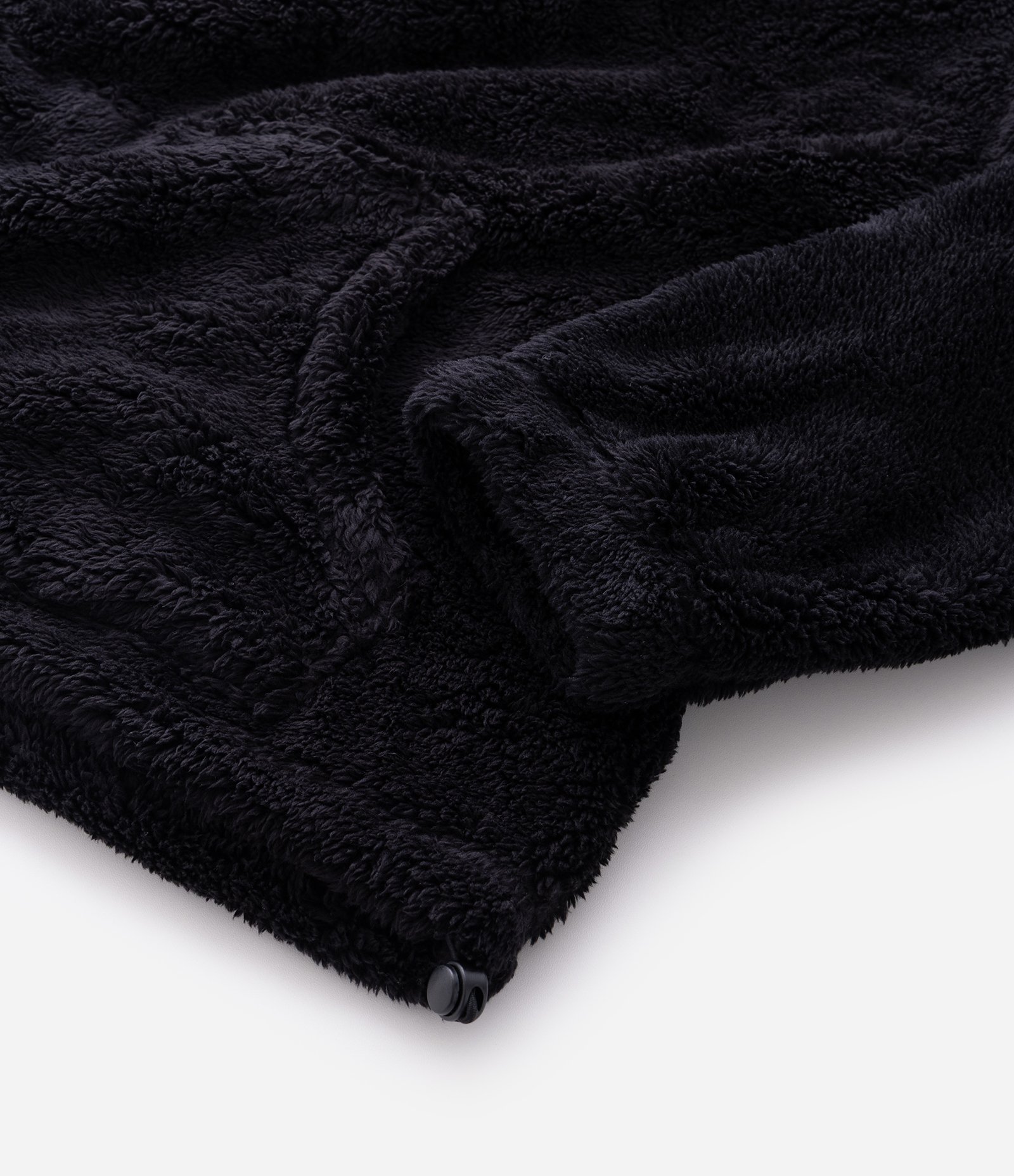 Blusão Peludinho com Zíper na Gola e Bolso Canguru Preto 9