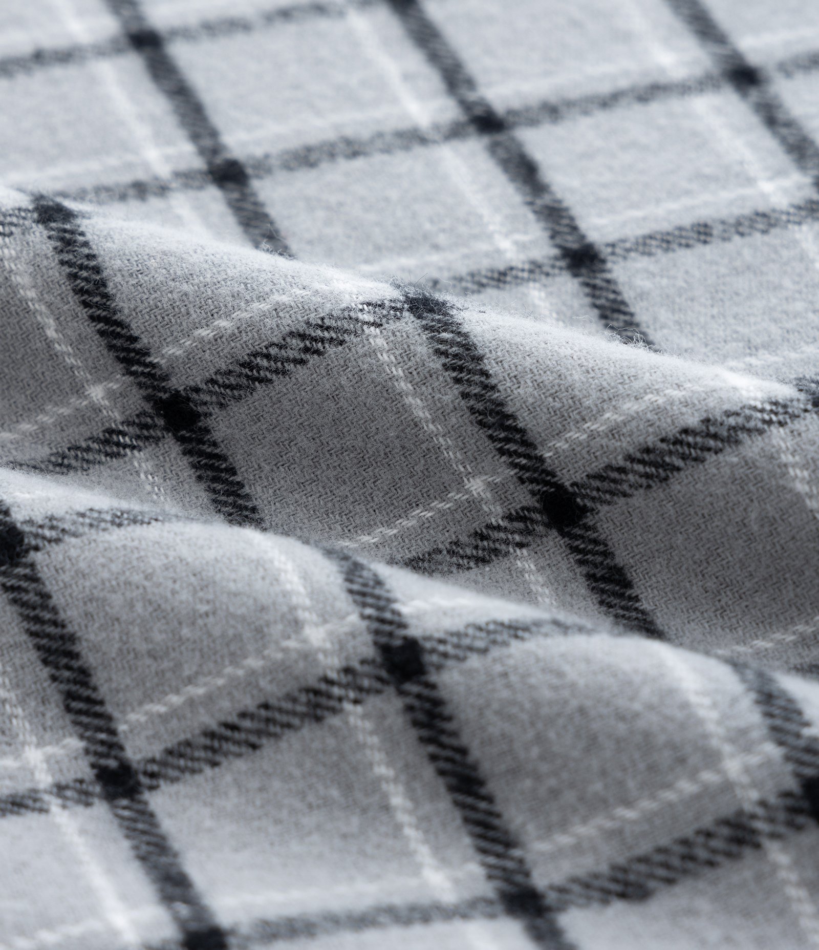 Calça de Pijama em Flanela Xadrez com Amarração Cinza 7