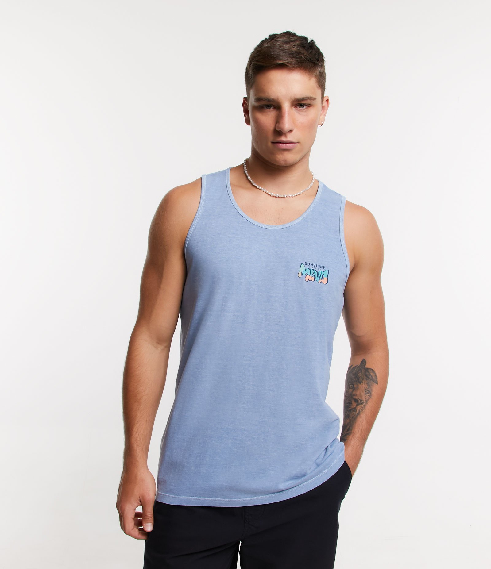 Regata Regular Estonada em Meia Malha com Lettering Gradiente Azul Bebê 1