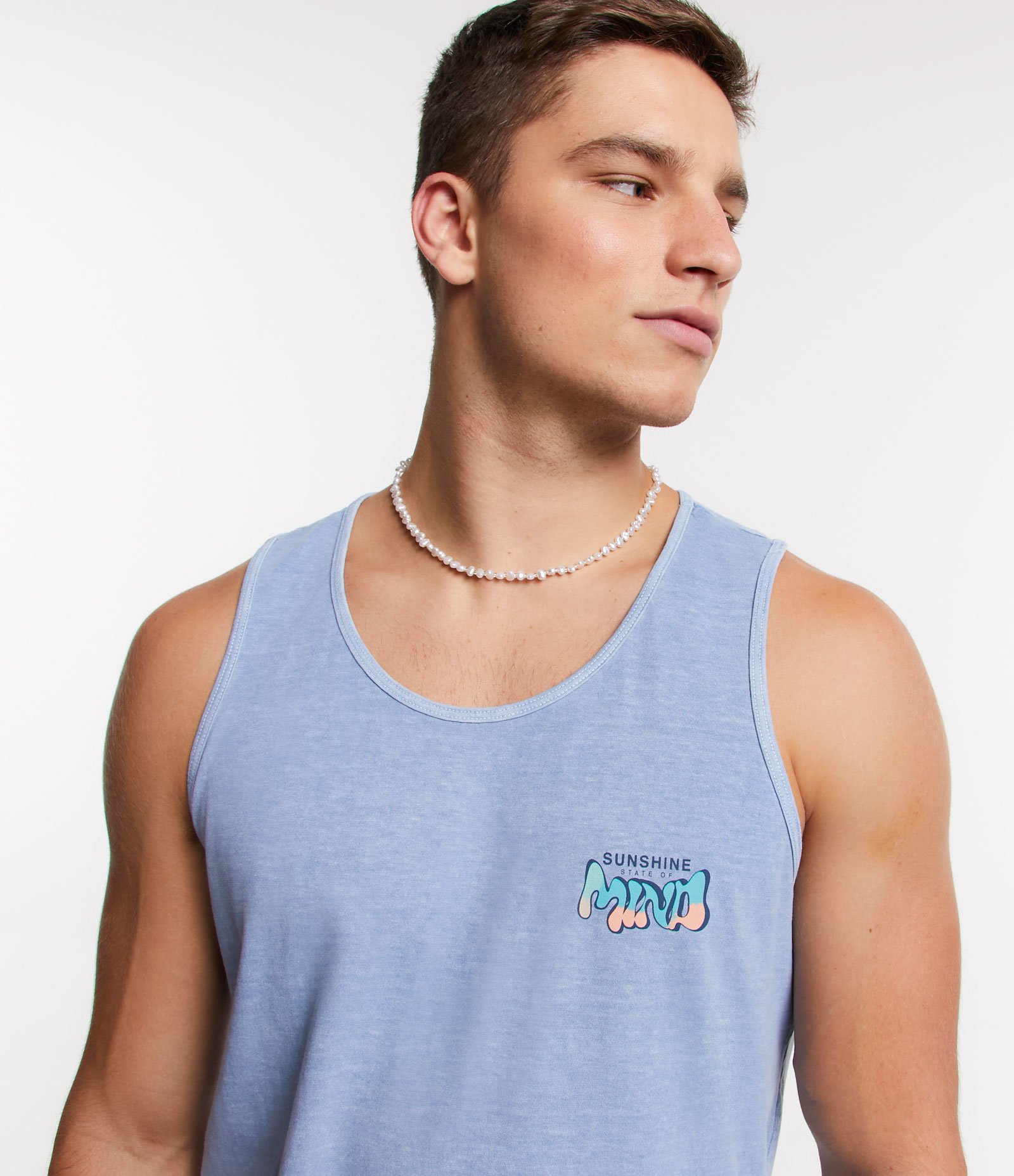 Regata Regular Estonada em Meia Malha com Lettering Gradiente Azul Bebê 4