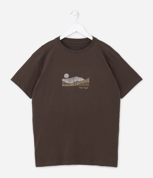 Camiseta Infantil com Estampa de Montanhas Rabiscadas - Tam 5 a 14 anos
