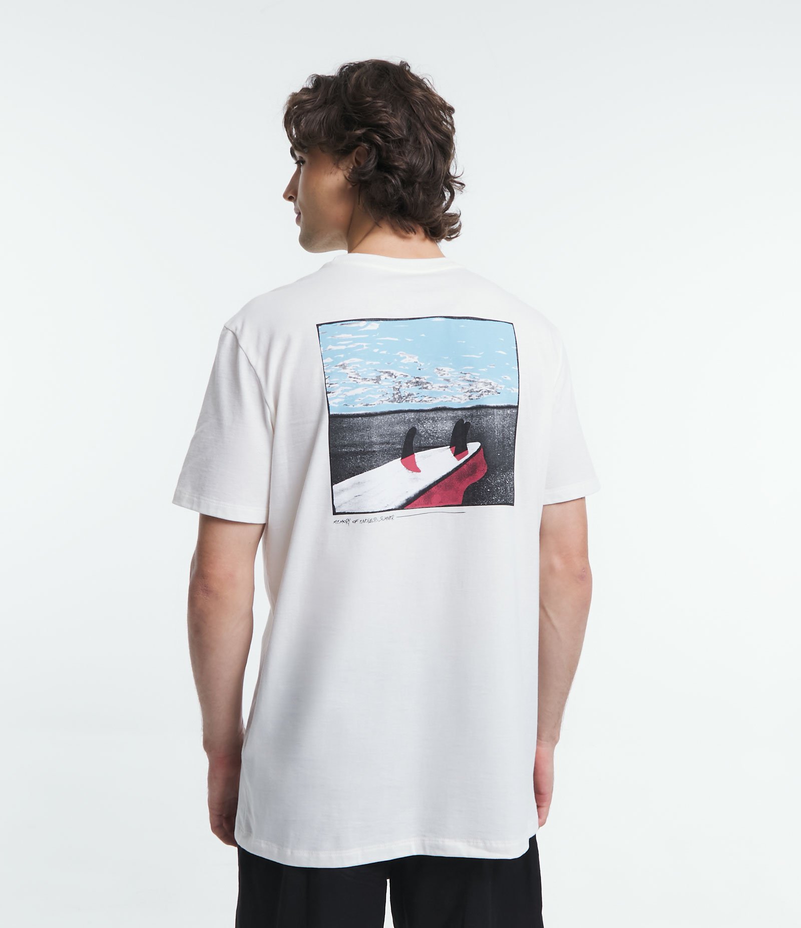 Camiseta Comfort em Meia Malha com Estampa de Lettering e Prancha Off White 4