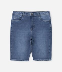Bermuda Ciclista Jeans com Barra Desfiada Curve & Plus Size