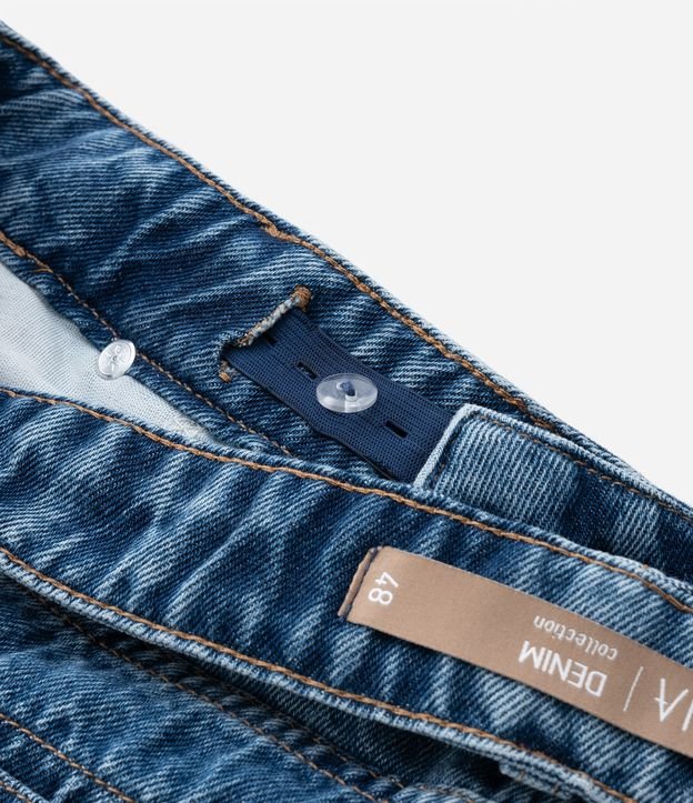 Calça Mom Cintura Média em Jeans Curve & Plus Size Azul 9