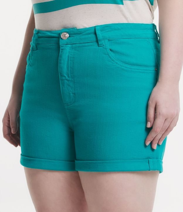 Short Hot Pants em Sarja com Barra Dobrada Curve & Plus Size Verde Água 2